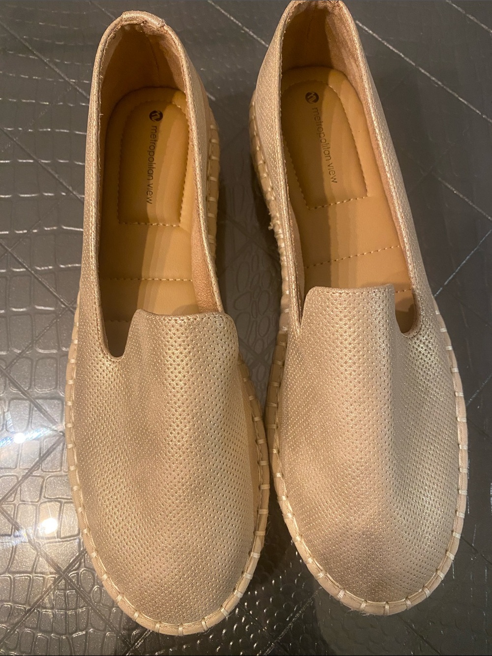 Metropolitan View Women's Slip-On Flats in Metallic Nude